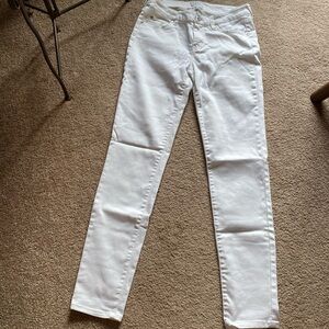 Celebrity pink skinny jeans